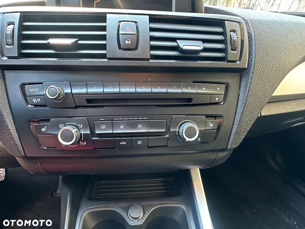 BMW Seria 1 116i Sport Line - 14