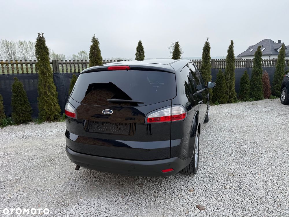 Ford S-Max - 9