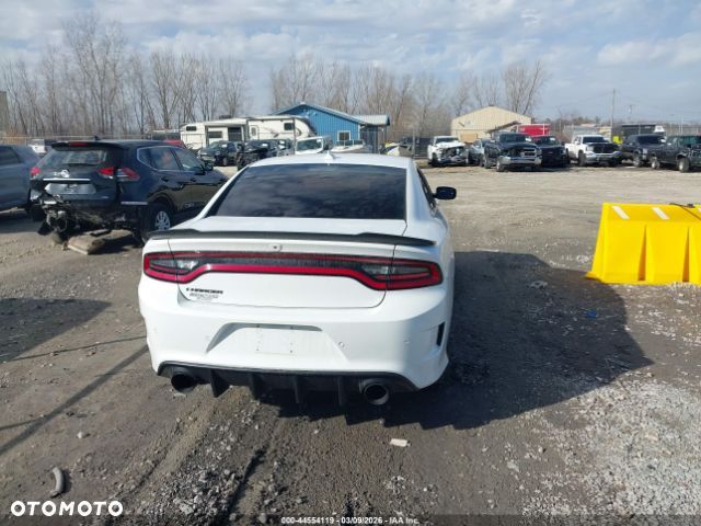 Dodge Charger - 7
