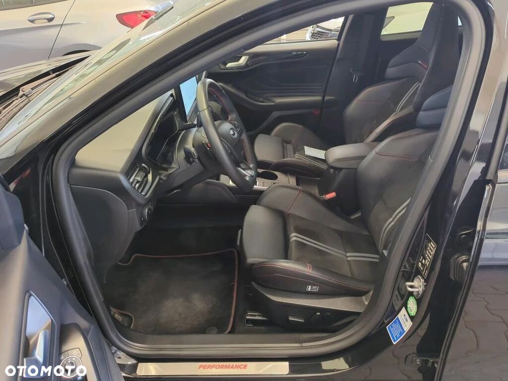 Ford Focus 2.3 EcoBoost ST X - 5
