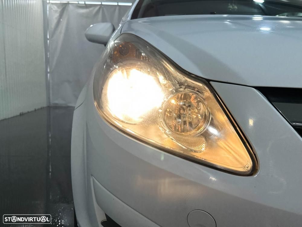 Opel Corsa Van 1.3CDTi 75cv - 13