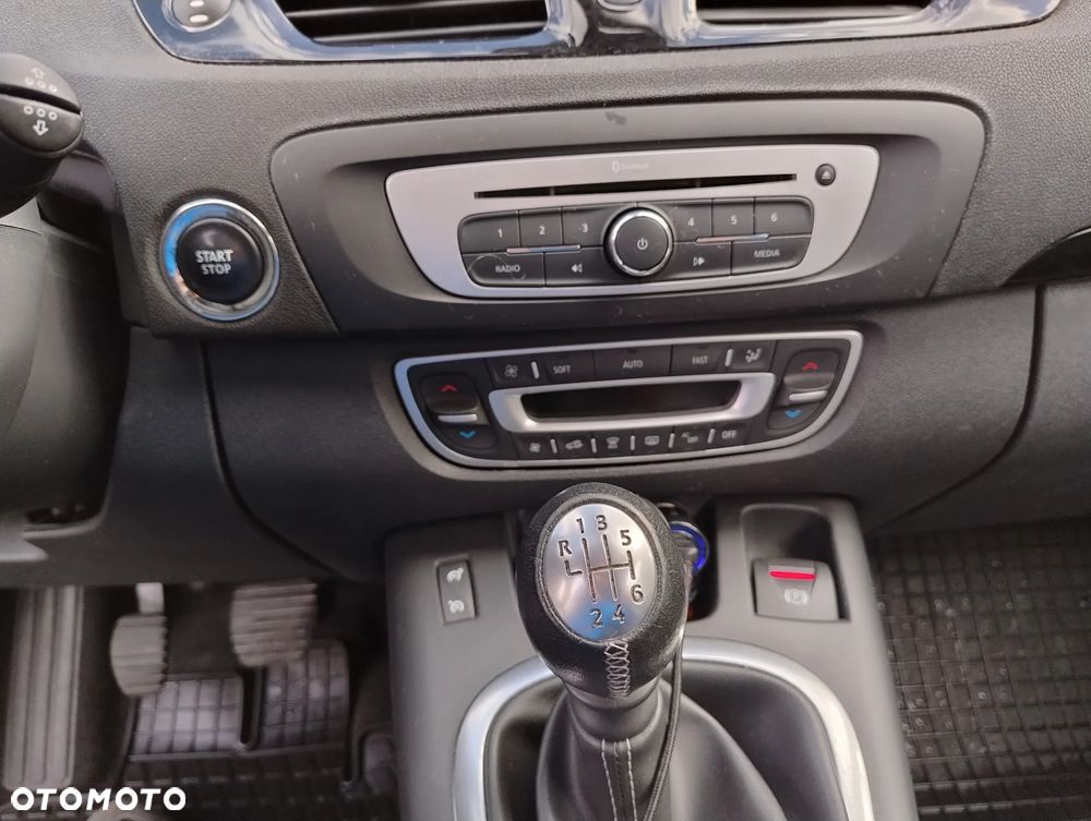 Renault Scenic ENERGY TCe 130 S&S LIMITED - 17