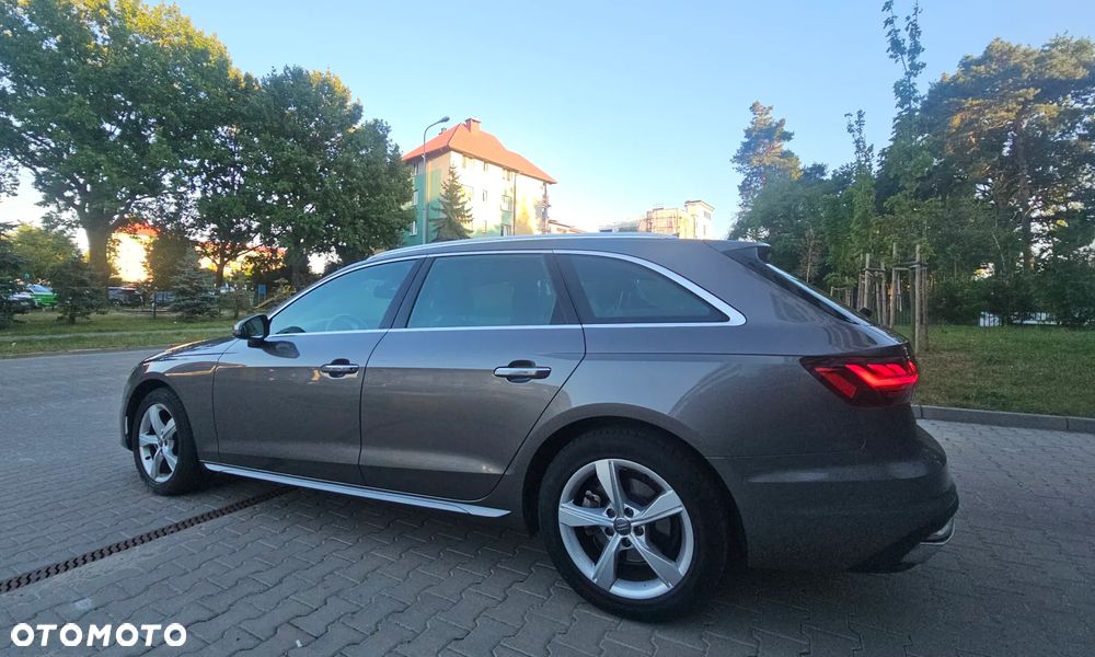 Audi A4 Avant 35 TFSI S tronic design - 13