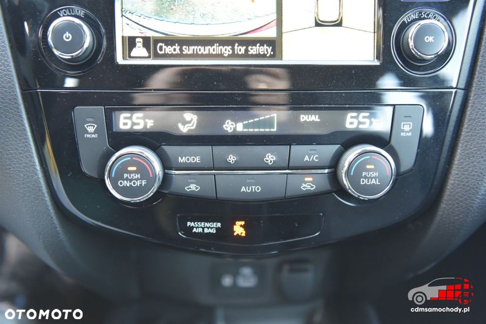 Nissan Rogue - 25