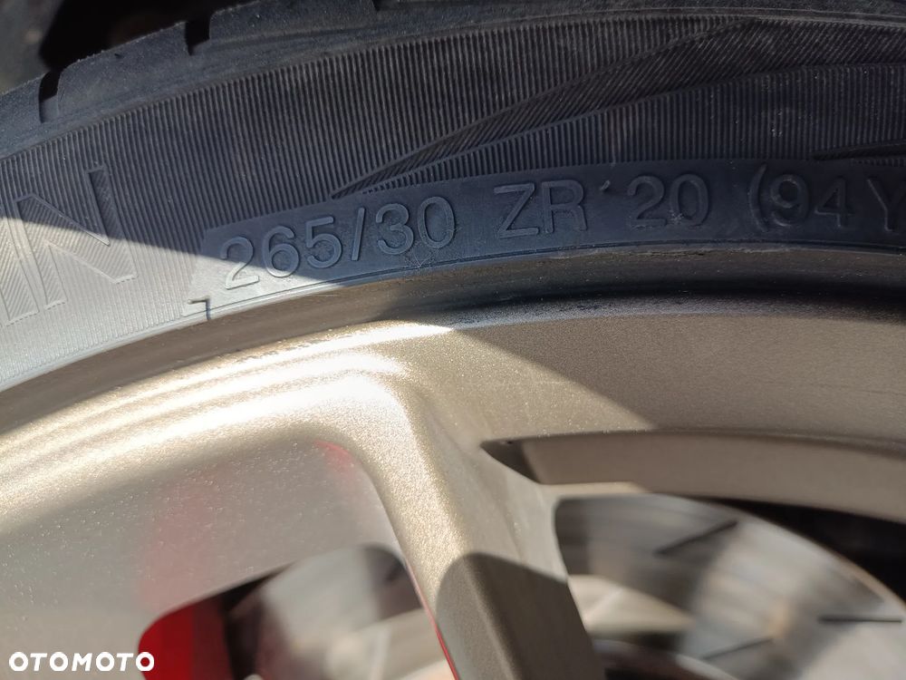 Dodge Challenger - 20