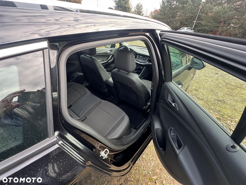 Opel Astra 1.4 T Elite - 23