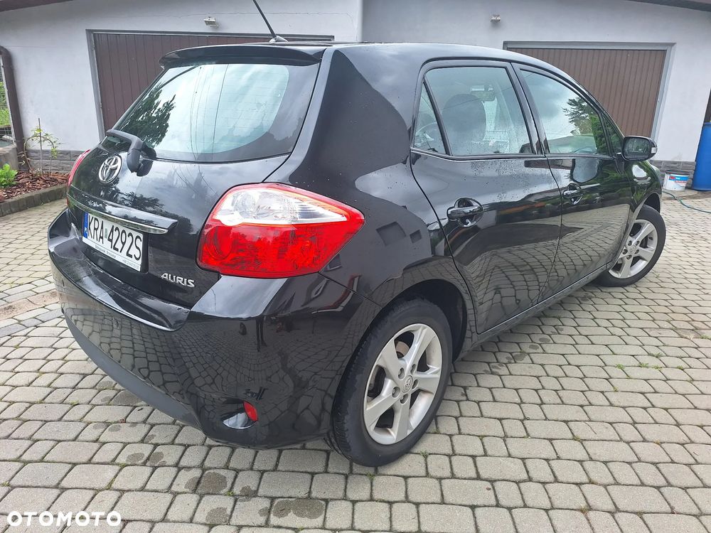 Toyota Auris 1.6 Prestige - 4