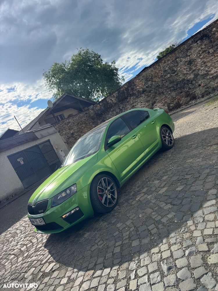 Skoda Octavia 2.0 TSI RS - 4