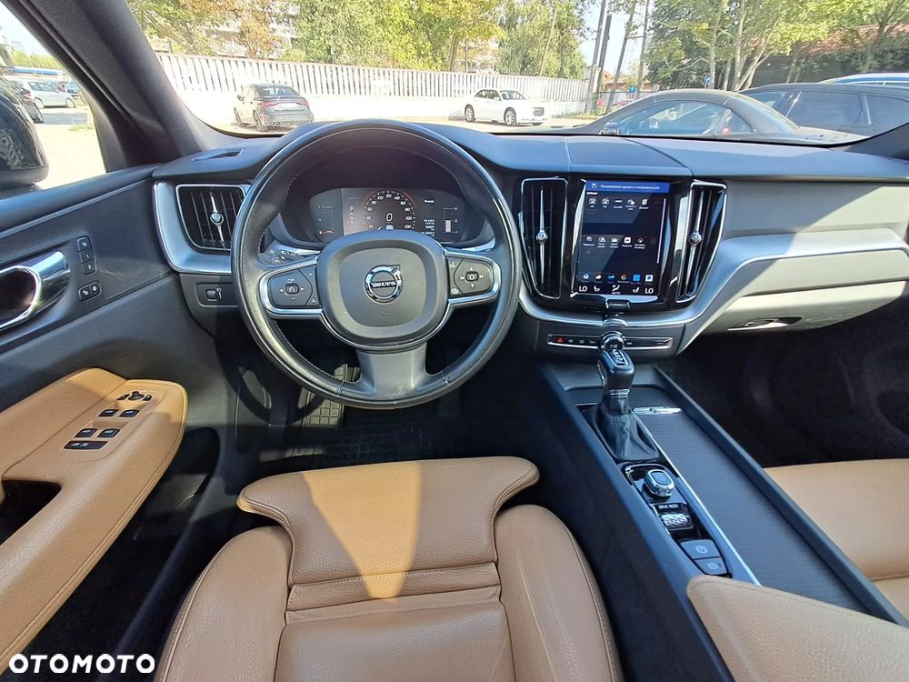 Volvo XC 60 T5 GPF Momentum - 7