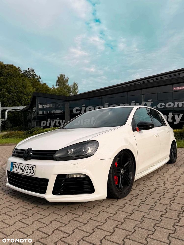 Volkswagen Golf - 1