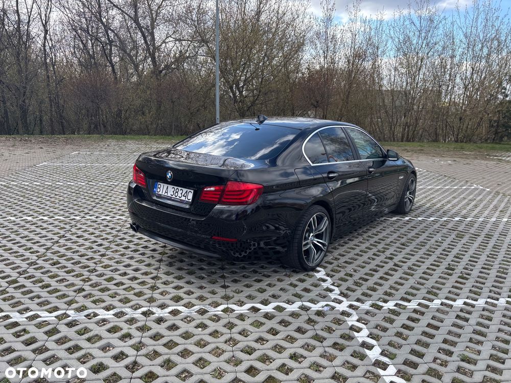 BMW Seria 5 528i - 6
