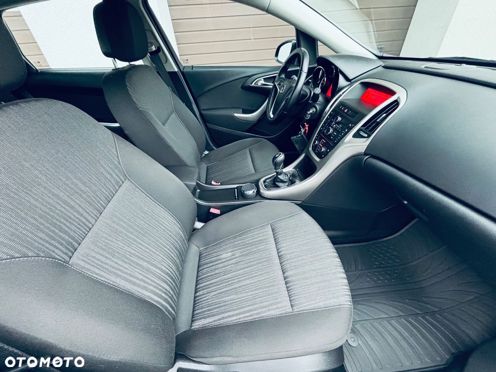 Opel Astra - 28