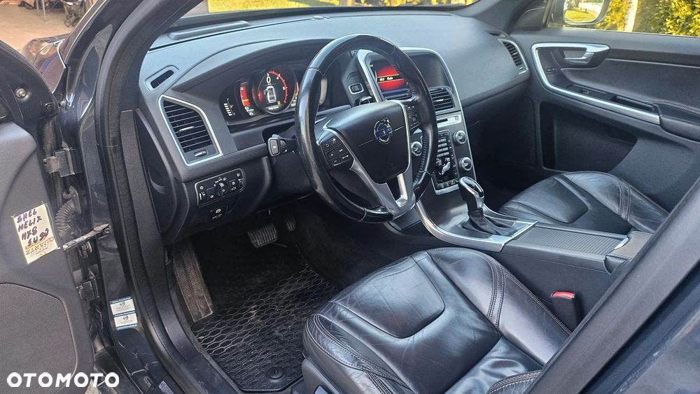 Volvo XC 60 D4 Drive-E Momentum - 3