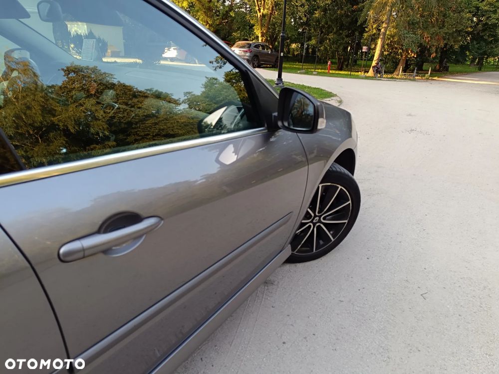 Renault Laguna 2.0 dCi Tech Run ESM - 13