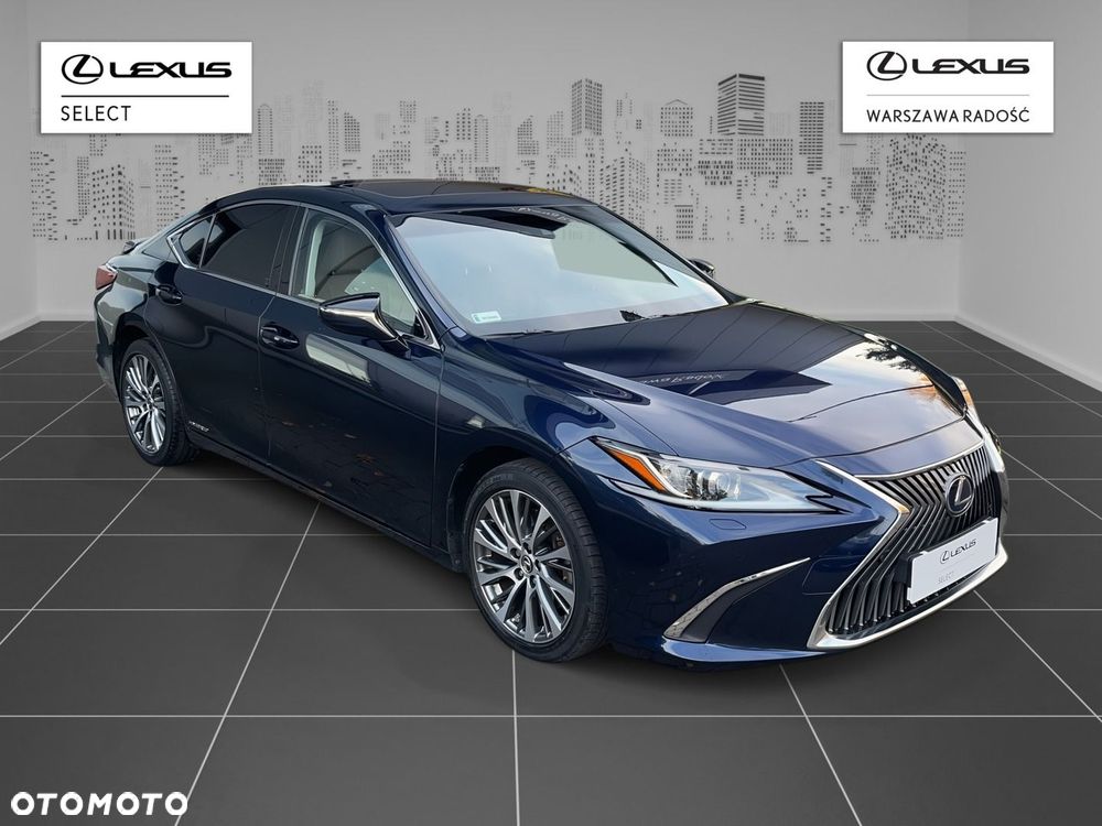 Lexus ES - 1