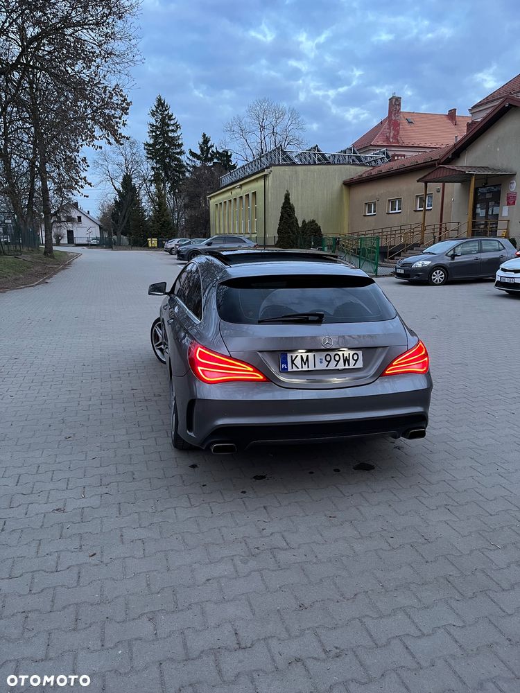 Mercedes-Benz CLA 250 AMG Line - 5