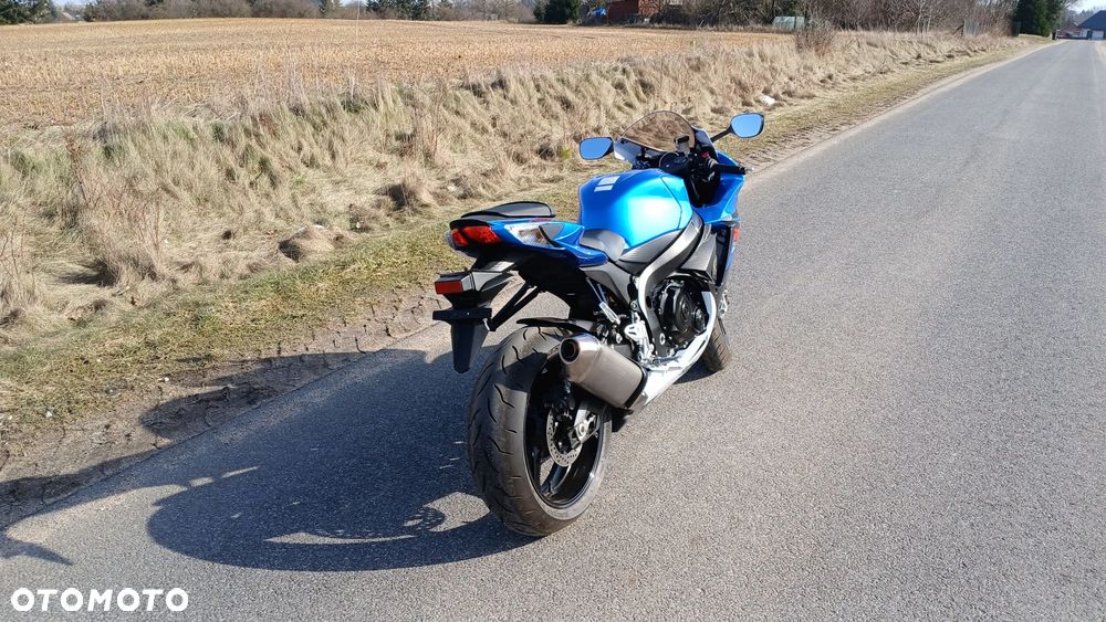 Suzuki GSX-R - 8