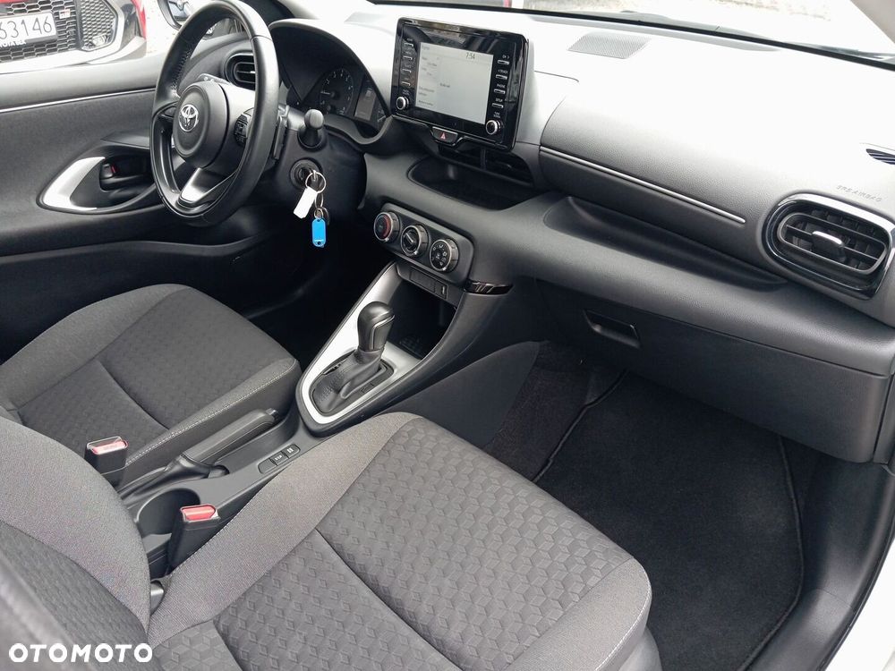 Toyota Yaris 1.5 Comfort CVT - 12