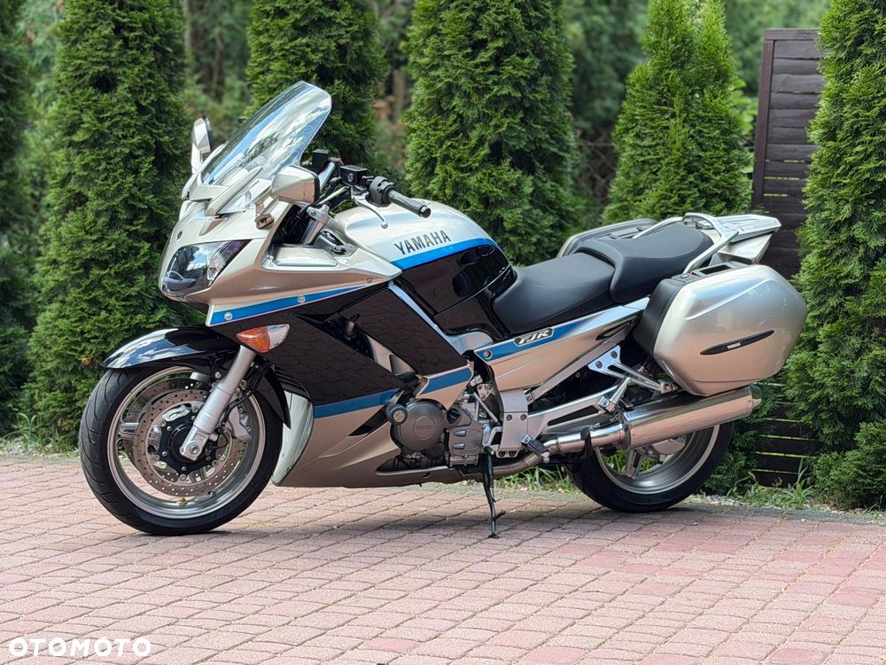 Yamaha FJR - 6