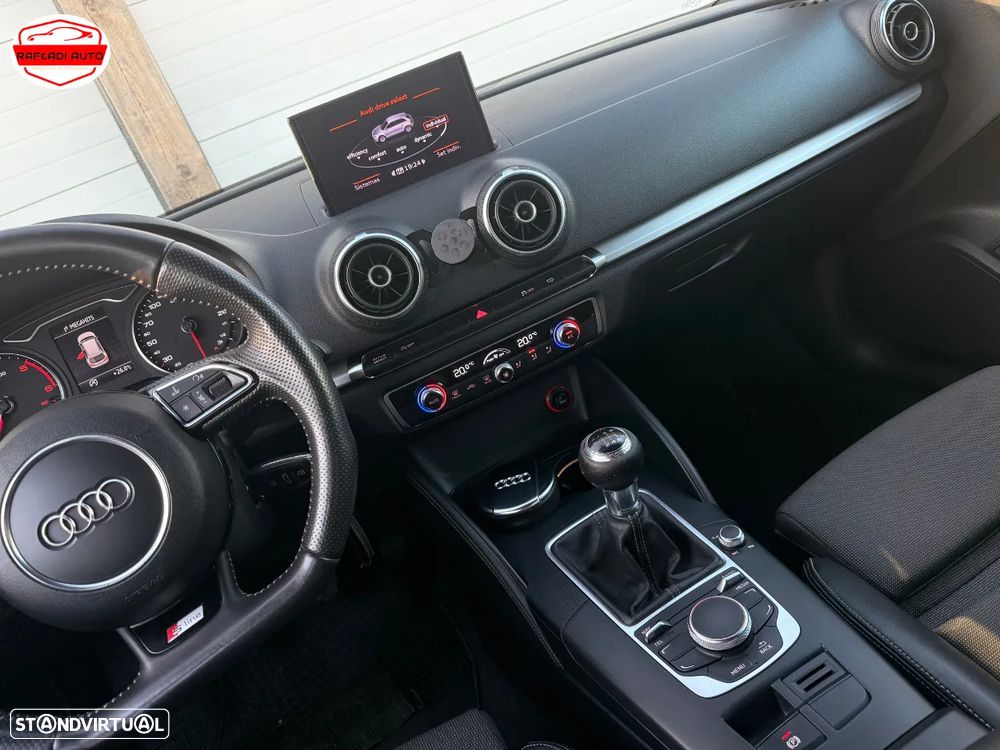 Audi A3 Sportback 1.6 TDI S line Sport Pack - 24