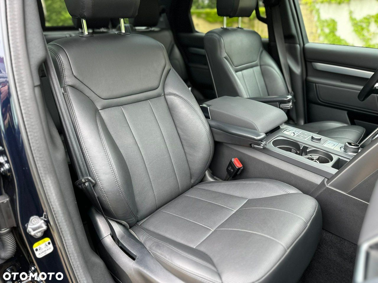 Land Rover Discovery 2.0 Si4 HSE Luxury - 11