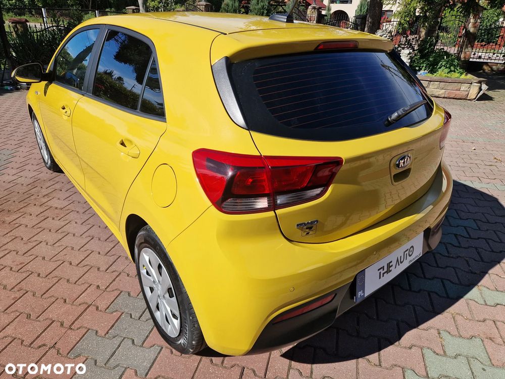 Kia Rio 1.2 L - 33