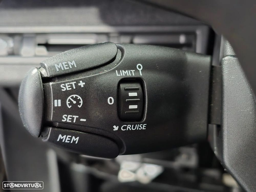 Peugeot 3008 1.2 PureTech Active Pack - 15