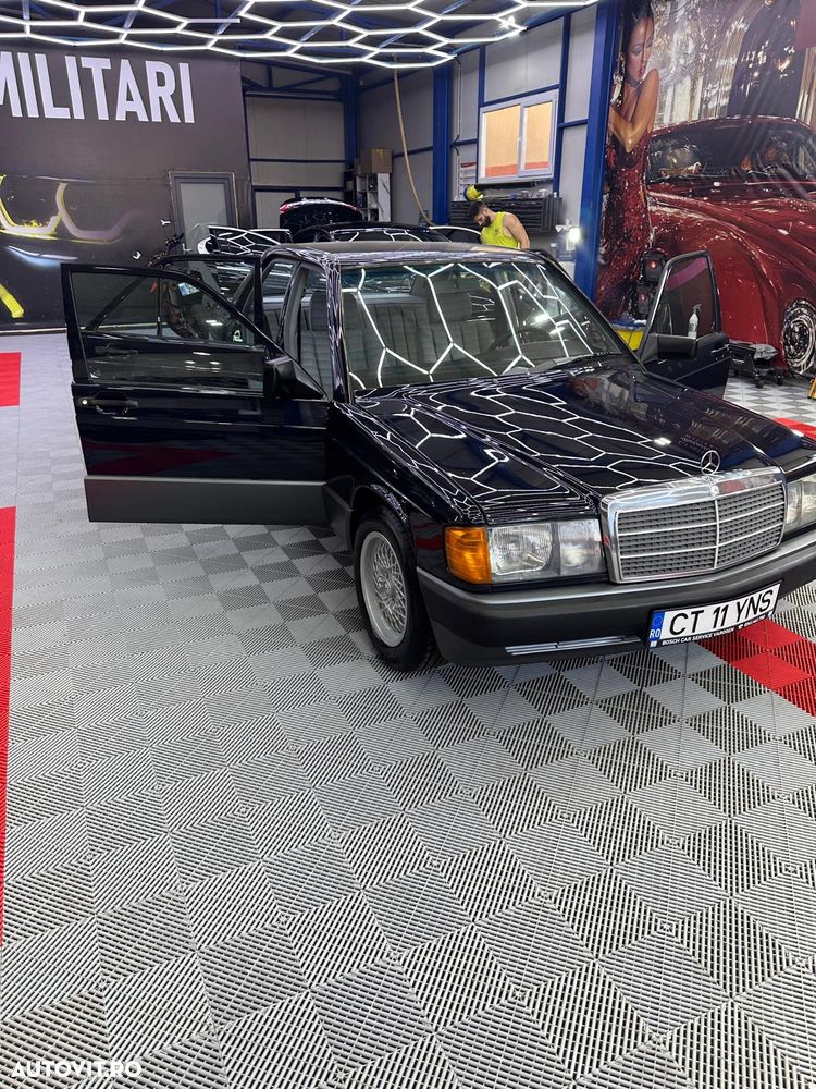 Mercedes-Benz W201 - 5