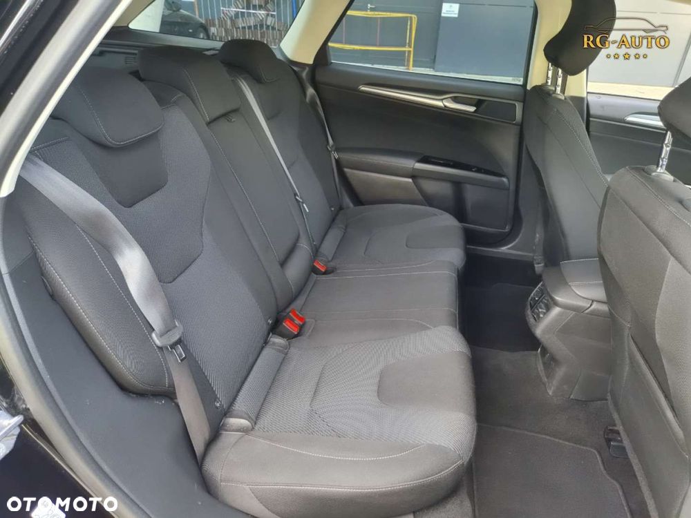 Ford Mondeo - 27