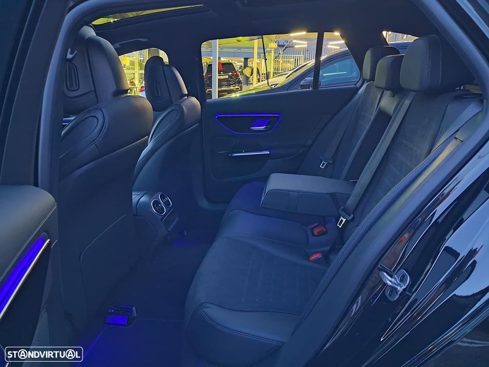 Mercedes-Benz C 300 de AMG Line - 13