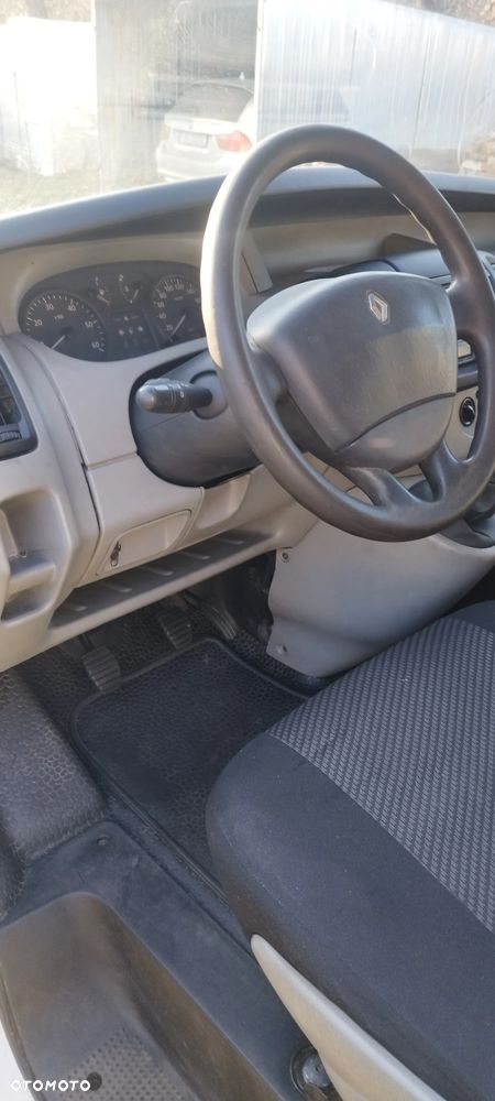 Renault Trafic - 7
