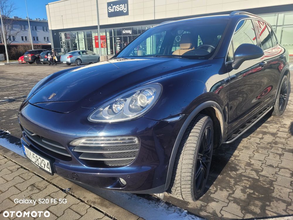 Porsche Cayenne - 1