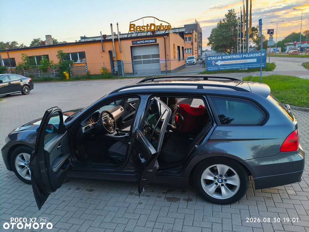 BMW Seria 3 320i - 2