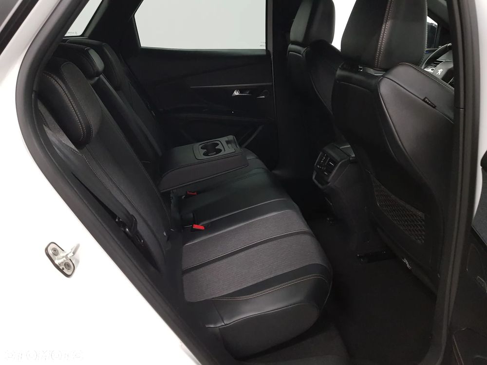 Peugeot 3008 ver-puretech-130-stop-start-gpf-eat8-gt - 14