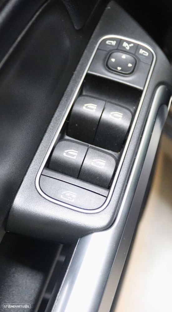 Mercedes-Benz GLB 180 d Progressive - 10