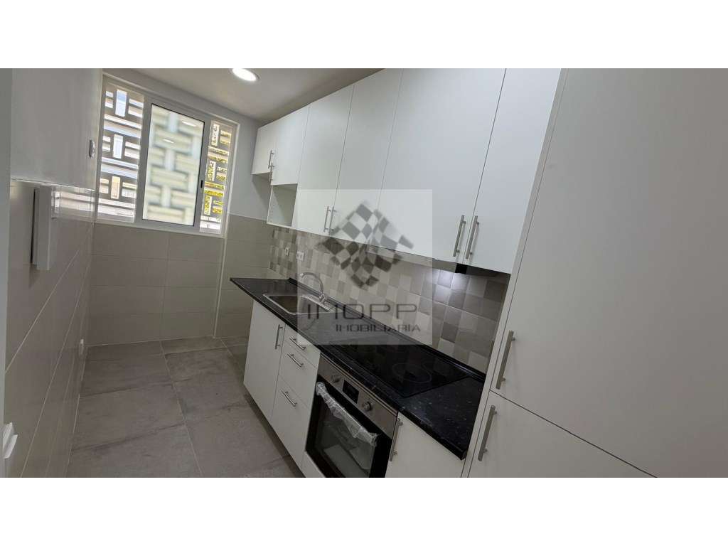 Apartamento T0 Renovado para arrendamento - Rua Actor Augusto de Melo - Grande imagem: 5/24