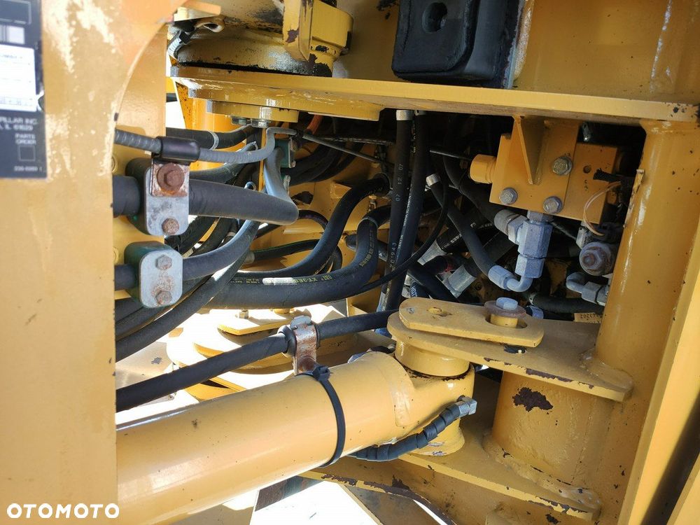 Caterpillar Cat 914G - 26