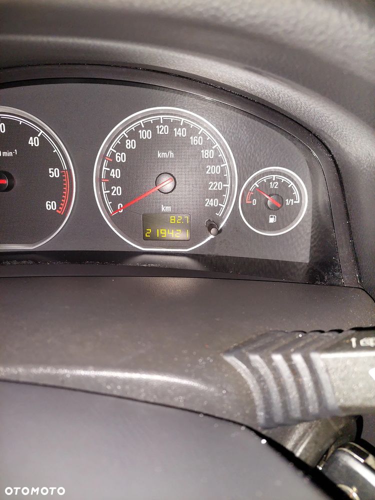 Opel Vectra 1.9 CDTI - 8