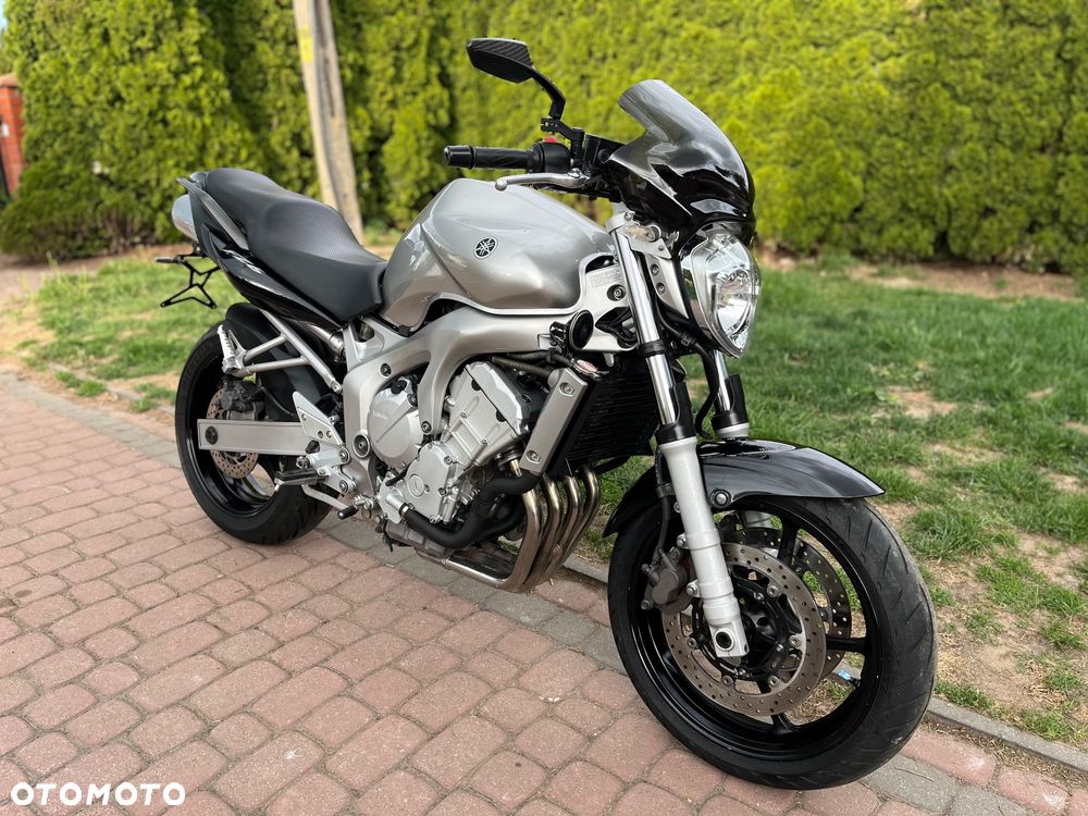 Yamaha FZ6 - 1