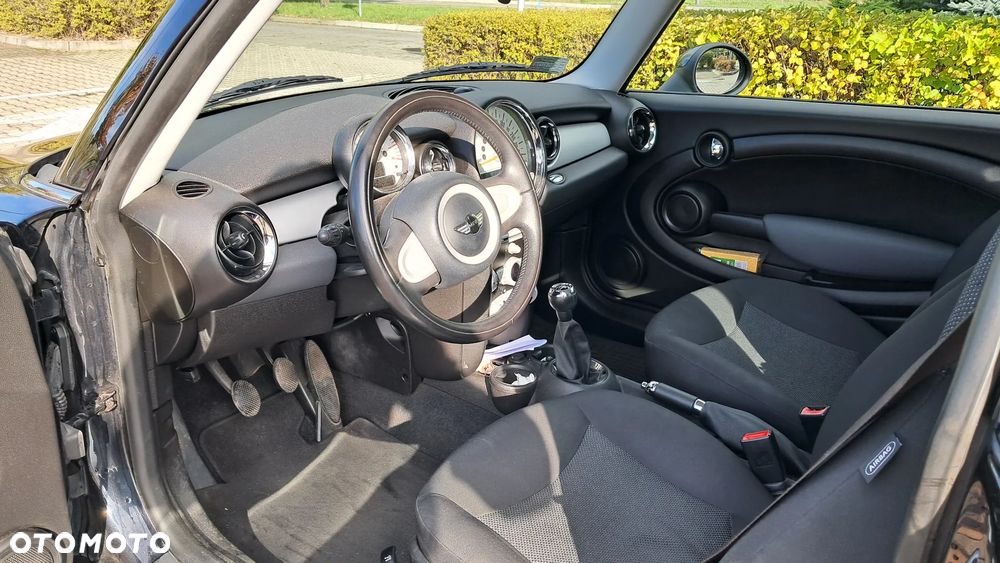 MINI ONE Standard - 9