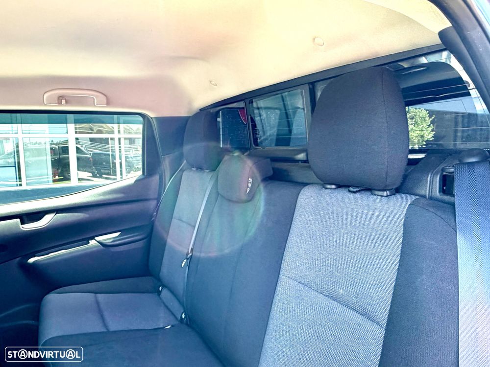 Mercedes-Benz X 250 d Progressive 4-Matic - 18