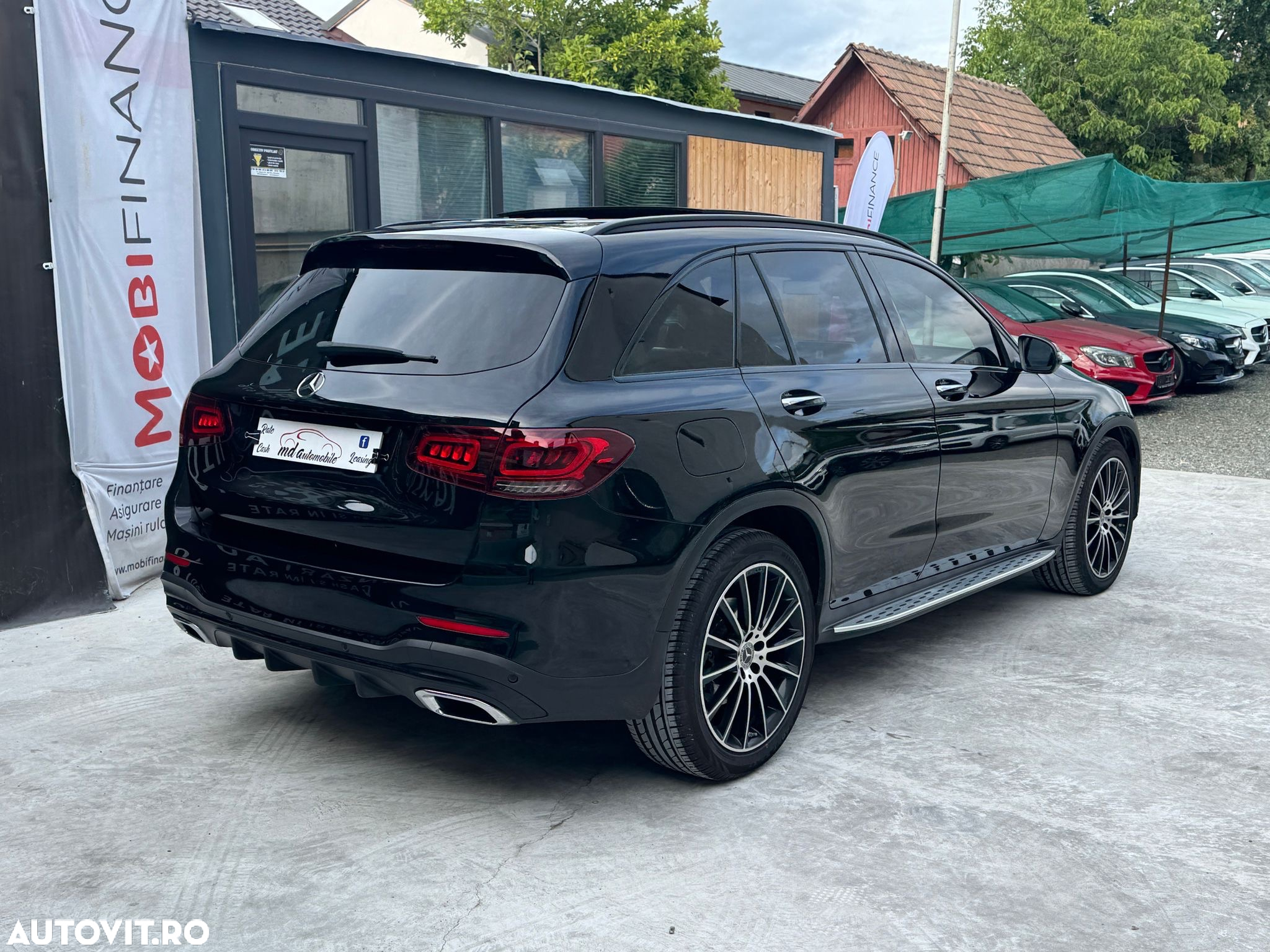 Mercedes-Benz GLC - 21