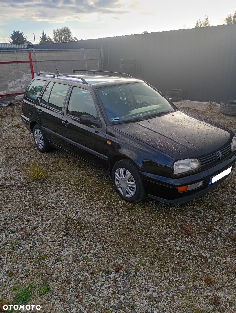 Volkswagen Golf - 27