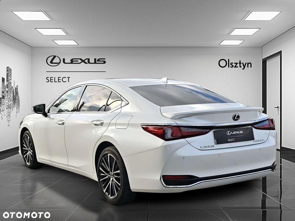 Lexus ES 300h Business Edition - 3