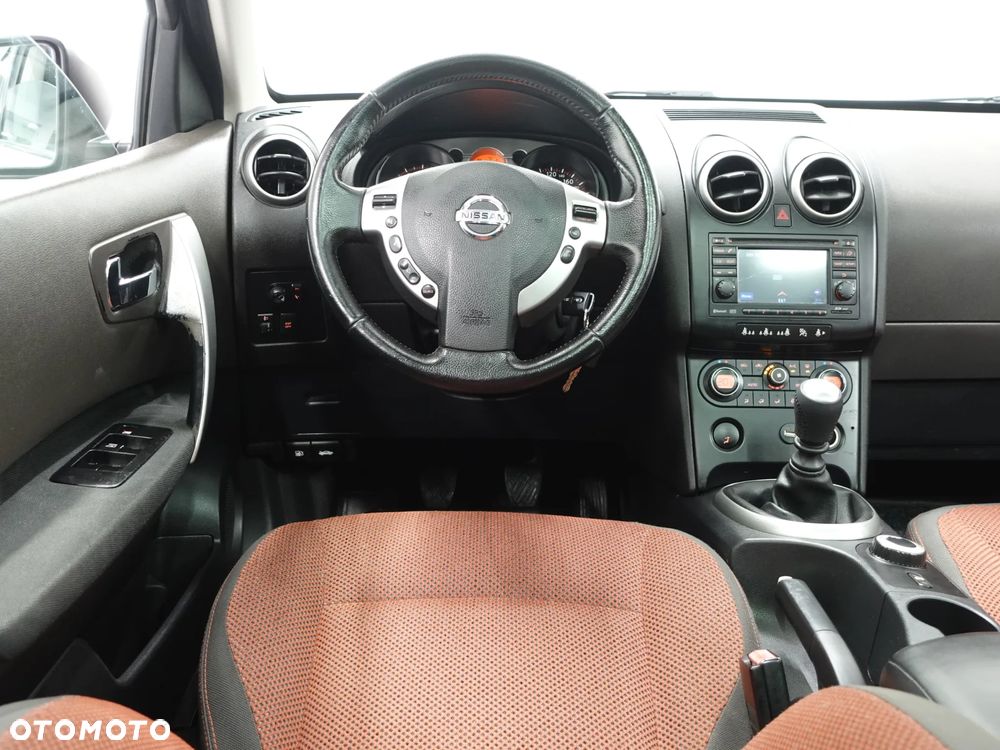 Nissan Qashqai 2.0 4x4 Tekna - 29