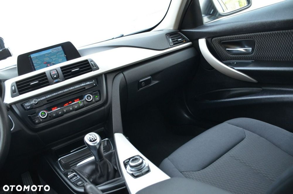 BMW Seria 3 - 27