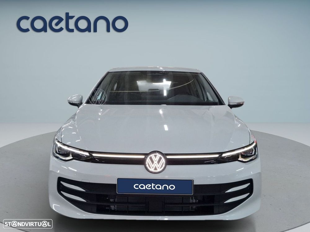 Volkswagen Golf 2026 photo 2