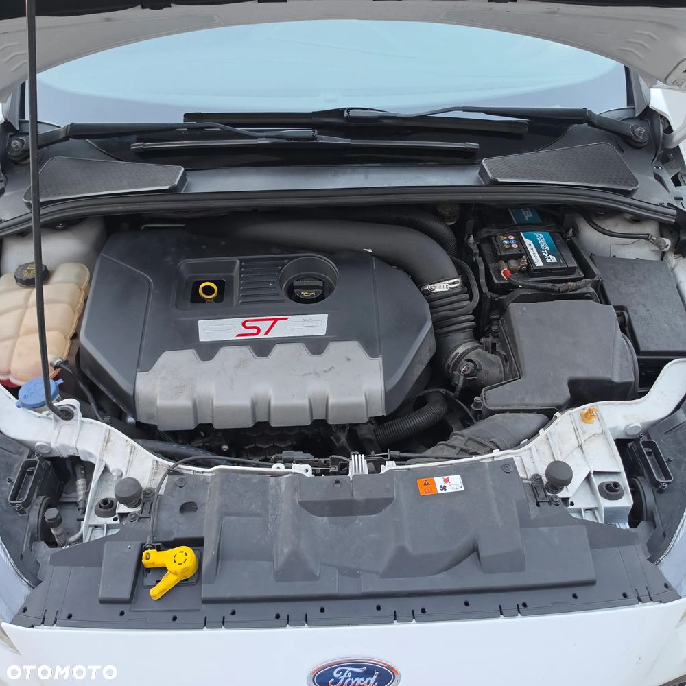 Ford Focus ST - 20