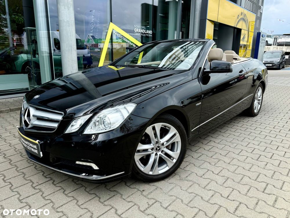 Mercedes-Benz Klasa E 200 BlueEFFICIENCY 7G-TRONIC Elegance - 3