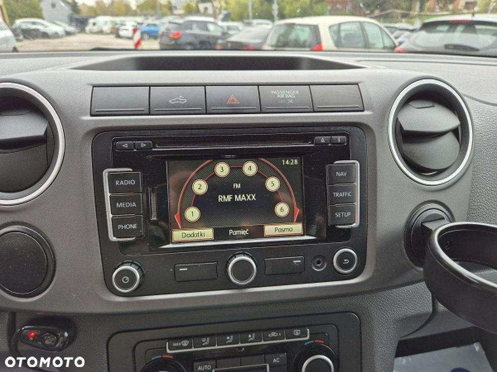 Volkswagen Amarok - 20